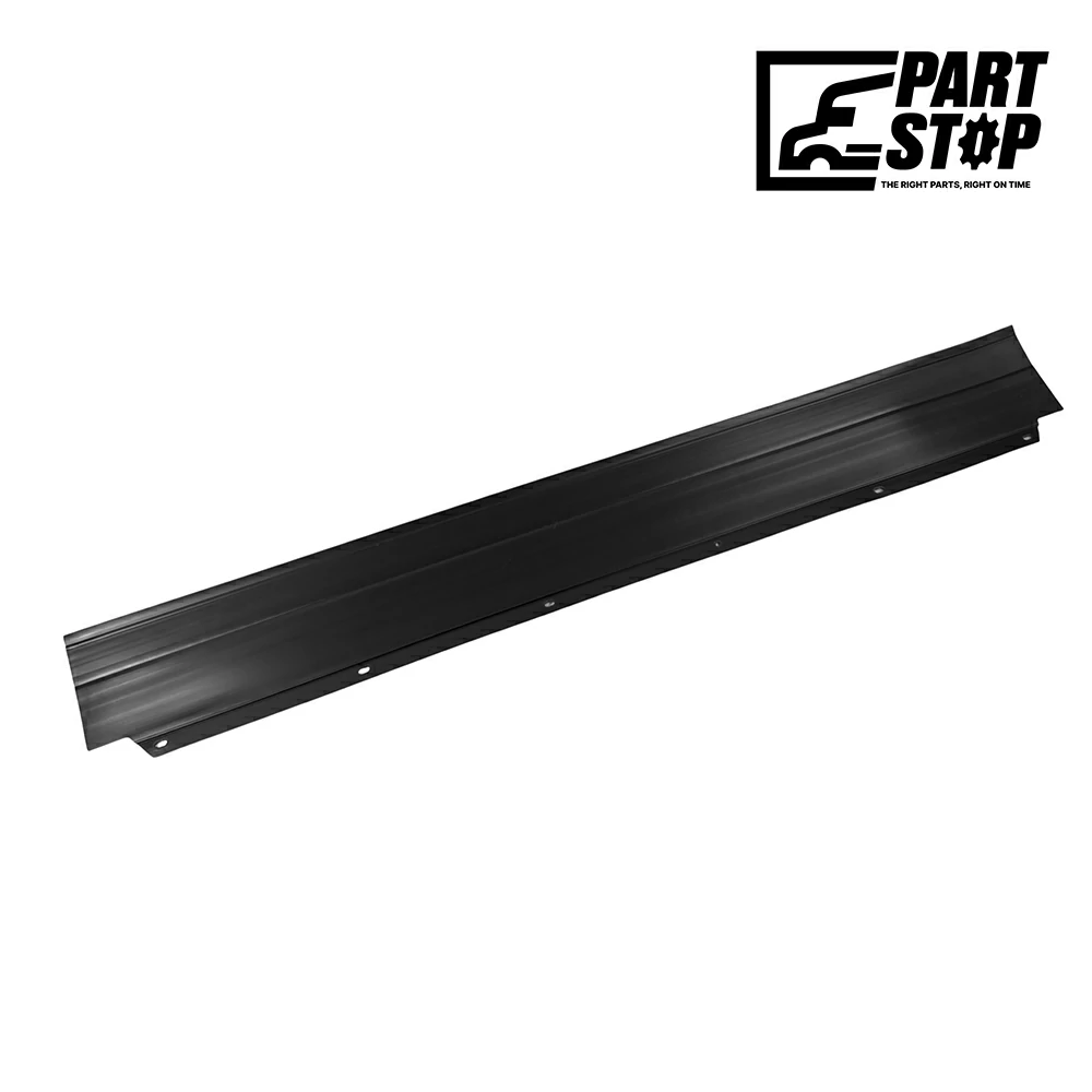 84722023  LH Center Fairing Extension Fits Volvo Center Fairing Extension — photo 2