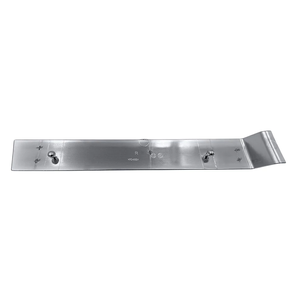 82758382  RH Center Bumper Trim Fits Volvo VNL 2018-2024 Aftermarket 82758380 — photo 2