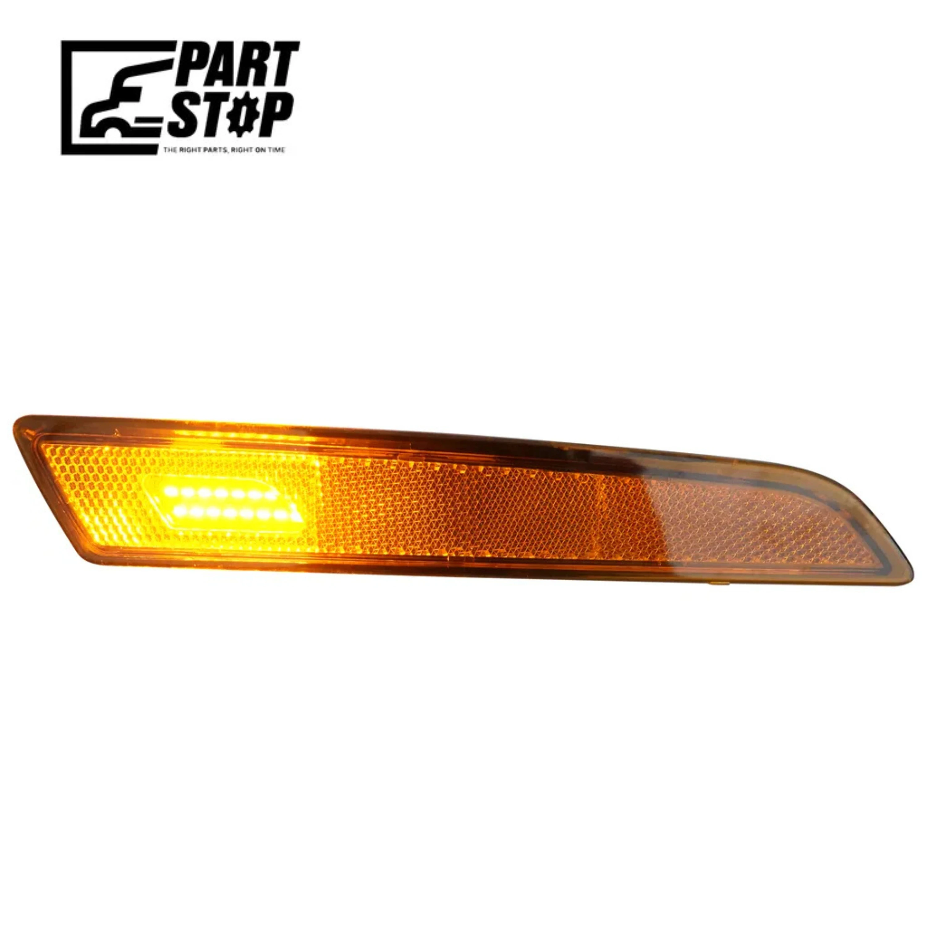 82750743 RH LED Side Marker Lamp Fits Volvo VNL 2018-2024 82750741